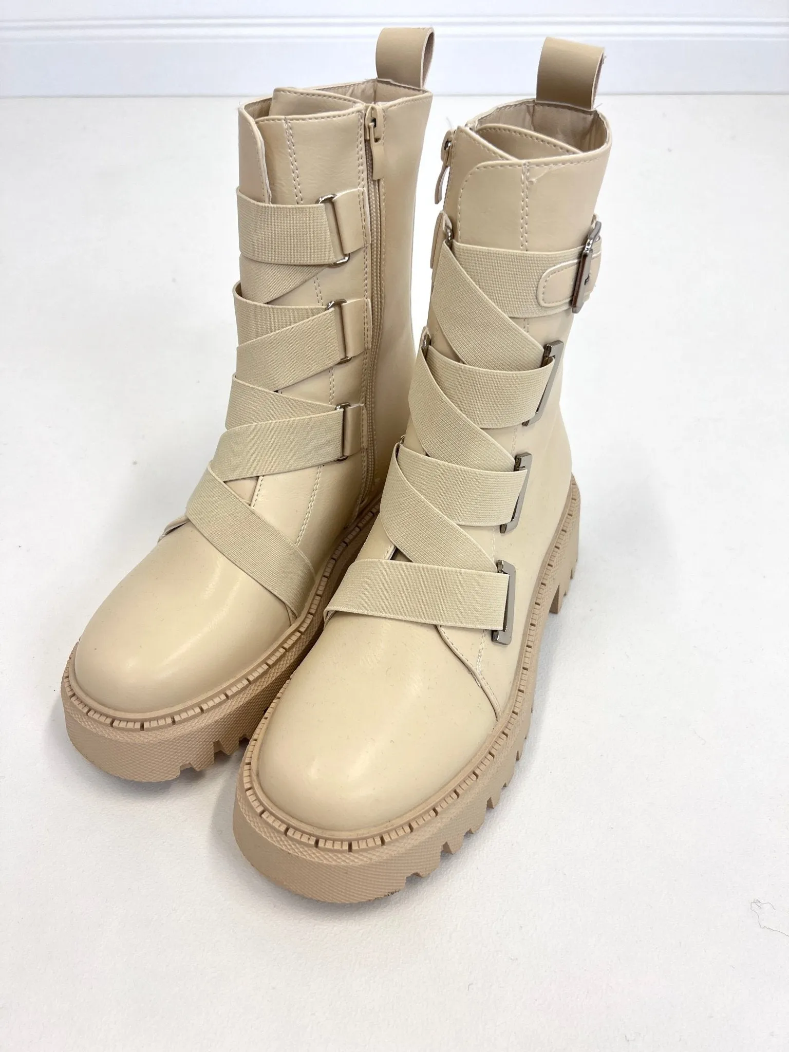 Boots Creme 2309032-37