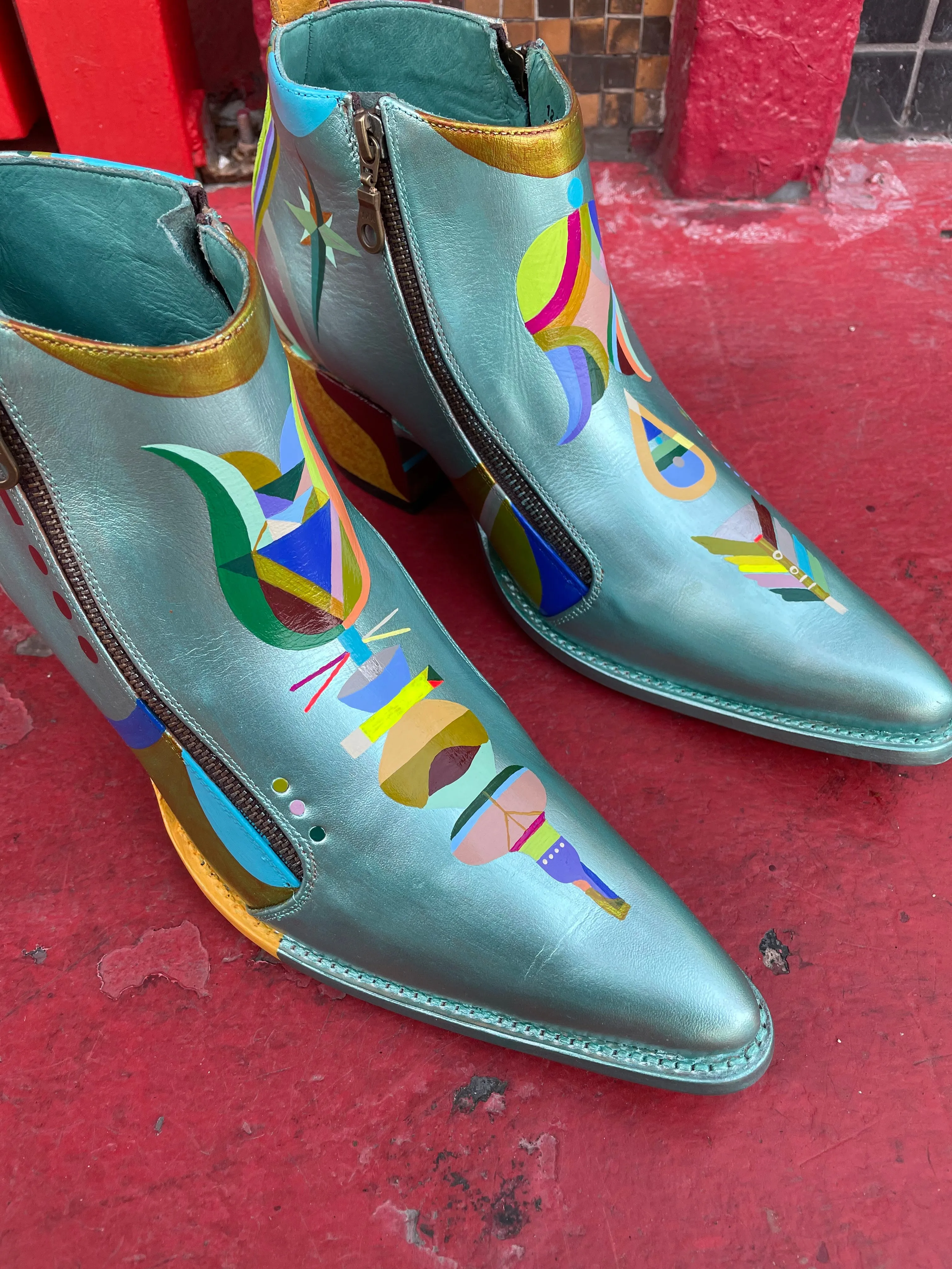 monica canilao x pskaufman... FREEWAY chelsea boot metallic hand-painted magick